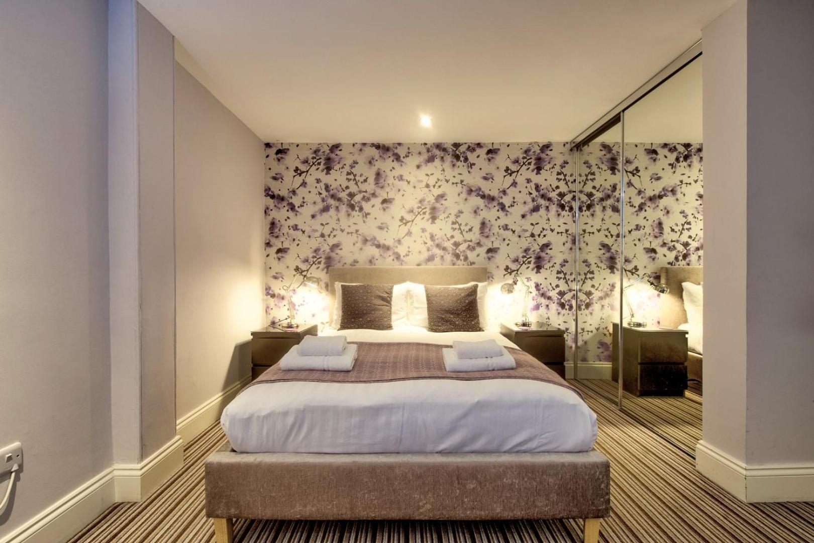 Guestready - Elegant Apt In Old Town Edinburg Exteriör bild